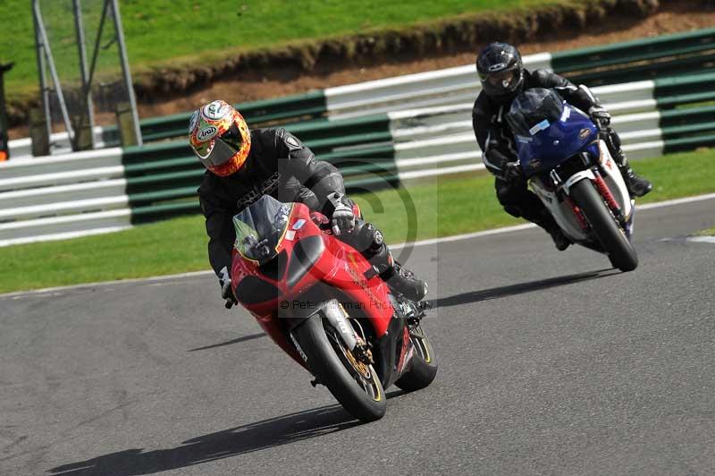 Motorcycle action photographs;Trackday digital images;cadwell;cadwell park photographs;event digital images;eventdigitalimages;motor racing louth lincolnshire;no limits trackdays;peter wileman photography;trackday;trackday photos