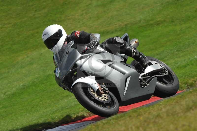 Motorcycle action photographs;Trackday digital images;cadwell;cadwell park photographs;event digital images;eventdigitalimages;motor racing louth lincolnshire;no limits trackdays;peter wileman photography;trackday;trackday photos