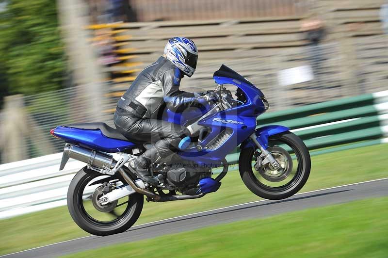 Motorcycle action photographs;Trackday digital images;cadwell;cadwell park photographs;event digital images;eventdigitalimages;motor racing louth lincolnshire;no limits trackdays;peter wileman photography;trackday;trackday photos