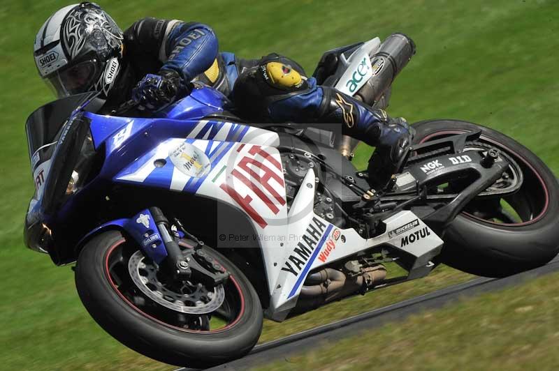 Motorcycle action photographs;Trackday digital images;cadwell;cadwell park photographs;event digital images;eventdigitalimages;motor racing louth lincolnshire;no limits trackdays;peter wileman photography;trackday;trackday photos