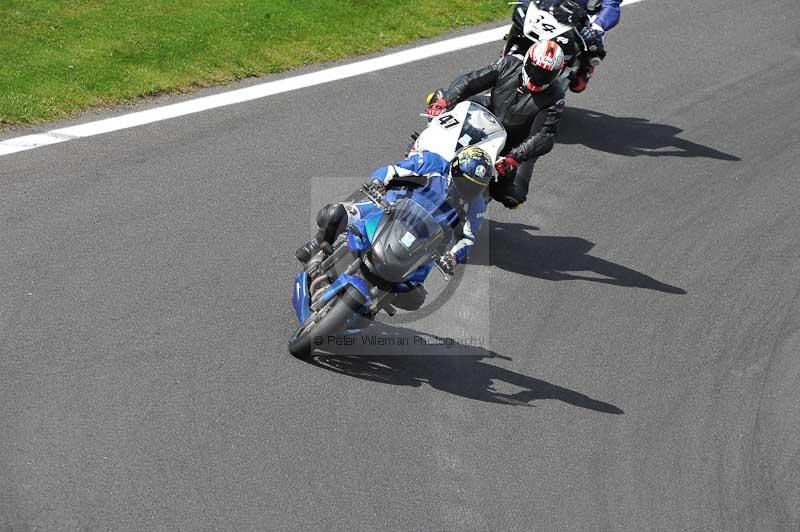 Motorcycle action photographs;Trackday digital images;cadwell;cadwell park photographs;event digital images;eventdigitalimages;motor racing louth lincolnshire;no limits trackdays;peter wileman photography;trackday;trackday photos