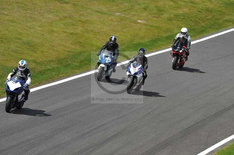 Motorcycle action photographs;Trackday digital images;cadwell;cadwell park photographs;event digital images;eventdigitalimages;motor racing louth lincolnshire;no limits trackdays;peter wileman photography;trackday;trackday photos