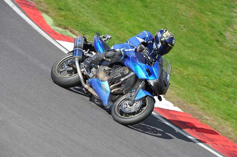 Motorcycle action photographs;Trackday digital images;cadwell;cadwell park photographs;event digital images;eventdigitalimages;motor racing louth lincolnshire;no limits trackdays;peter wileman photography;trackday;trackday photos