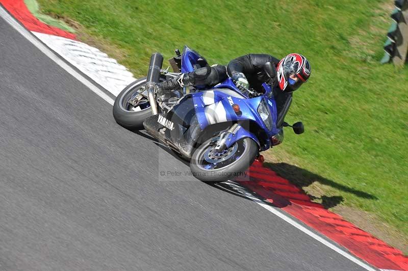 Motorcycle action photographs;Trackday digital images;cadwell;cadwell park photographs;event digital images;eventdigitalimages;motor racing louth lincolnshire;no limits trackdays;peter wileman photography;trackday;trackday photos