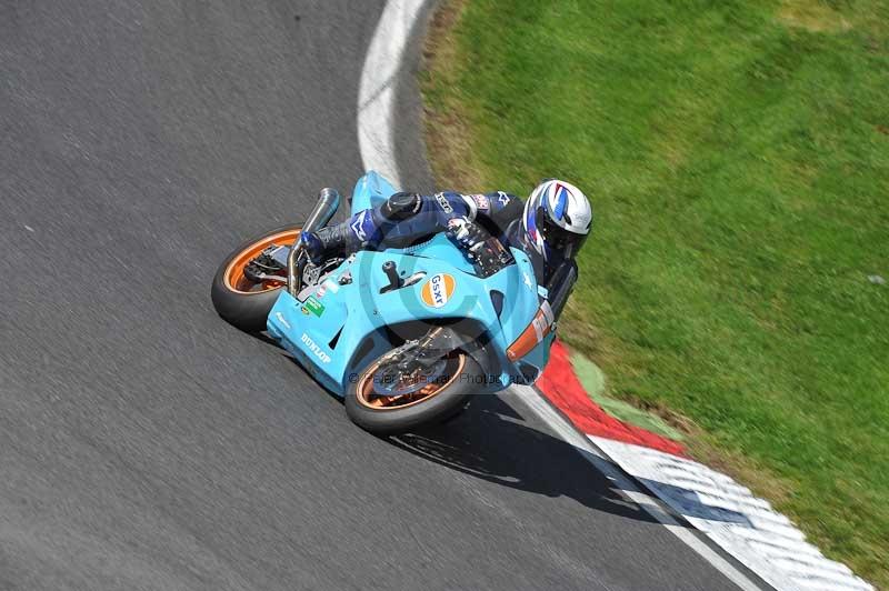 Motorcycle action photographs;Trackday digital images;cadwell;cadwell park photographs;event digital images;eventdigitalimages;motor racing louth lincolnshire;no limits trackdays;peter wileman photography;trackday;trackday photos