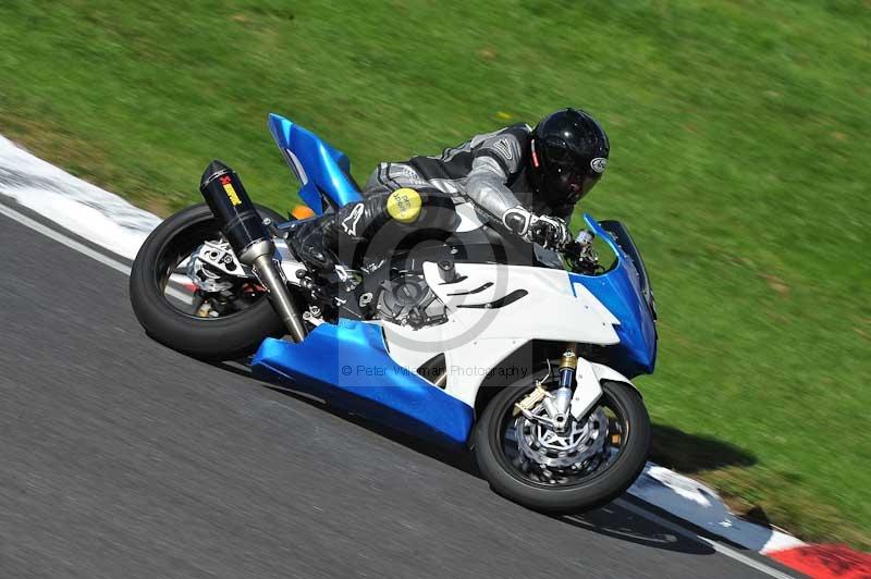 Motorcycle action photographs;Trackday digital images;cadwell;cadwell park photographs;event digital images;eventdigitalimages;motor racing louth lincolnshire;no limits trackdays;peter wileman photography;trackday;trackday photos