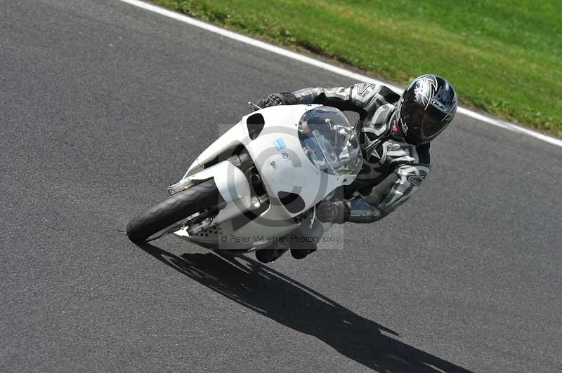 Motorcycle action photographs;Trackday digital images;cadwell;cadwell park photographs;event digital images;eventdigitalimages;motor racing louth lincolnshire;no limits trackdays;peter wileman photography;trackday;trackday photos