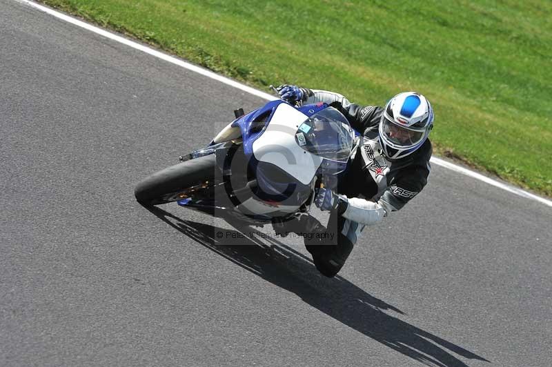 Motorcycle action photographs;Trackday digital images;cadwell;cadwell park photographs;event digital images;eventdigitalimages;motor racing louth lincolnshire;no limits trackdays;peter wileman photography;trackday;trackday photos