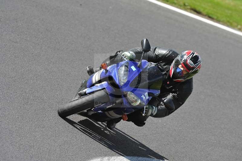 Motorcycle action photographs;Trackday digital images;cadwell;cadwell park photographs;event digital images;eventdigitalimages;motor racing louth lincolnshire;no limits trackdays;peter wileman photography;trackday;trackday photos