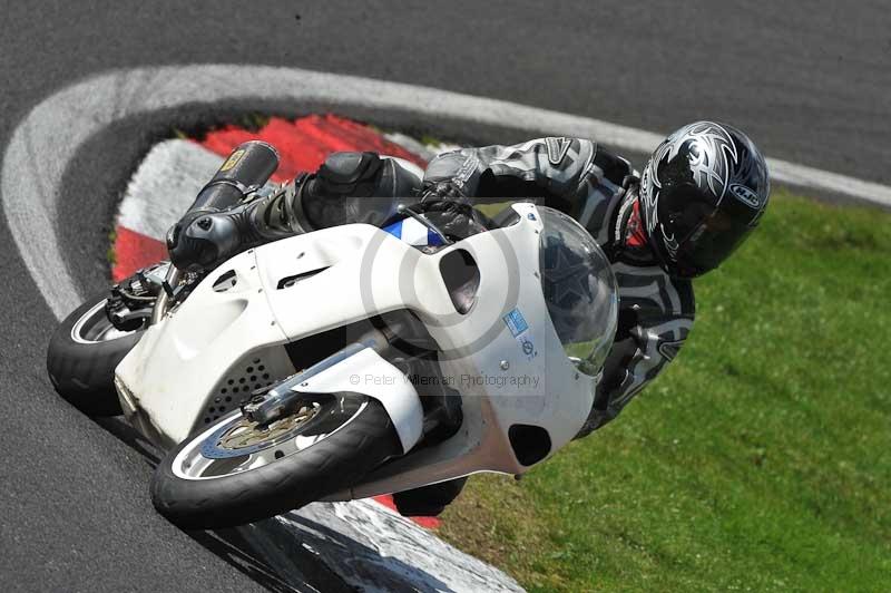 Motorcycle action photographs;Trackday digital images;cadwell;cadwell park photographs;event digital images;eventdigitalimages;motor racing louth lincolnshire;no limits trackdays;peter wileman photography;trackday;trackday photos