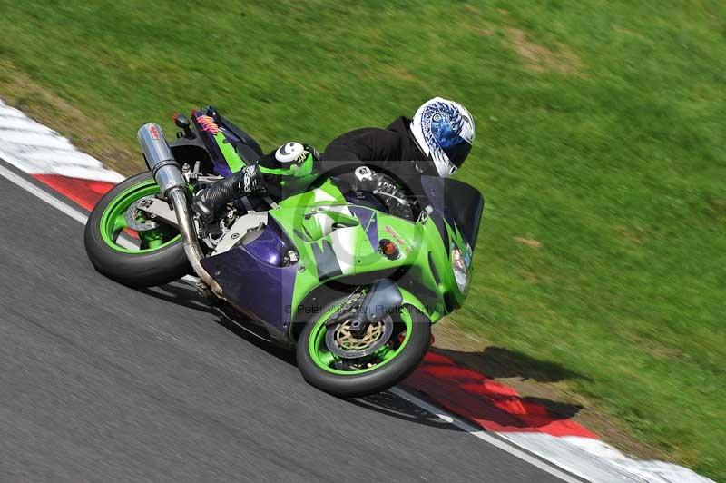 Motorcycle action photographs;Trackday digital images;cadwell;cadwell park photographs;event digital images;eventdigitalimages;motor racing louth lincolnshire;no limits trackdays;peter wileman photography;trackday;trackday photos