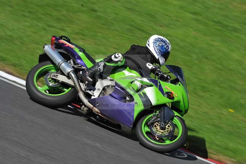 Motorcycle action photographs;Trackday digital images;cadwell;cadwell park photographs;event digital images;eventdigitalimages;motor racing louth lincolnshire;no limits trackdays;peter wileman photography;trackday;trackday photos