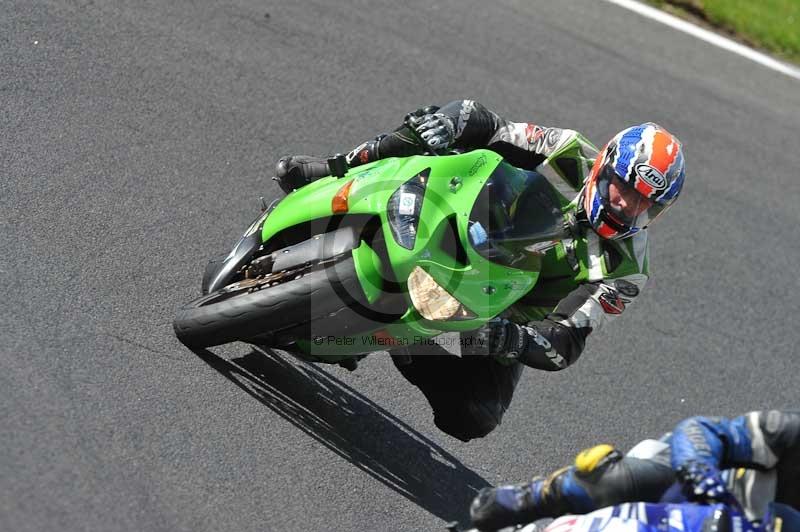 Motorcycle action photographs;Trackday digital images;cadwell;cadwell park photographs;event digital images;eventdigitalimages;motor racing louth lincolnshire;no limits trackdays;peter wileman photography;trackday;trackday photos