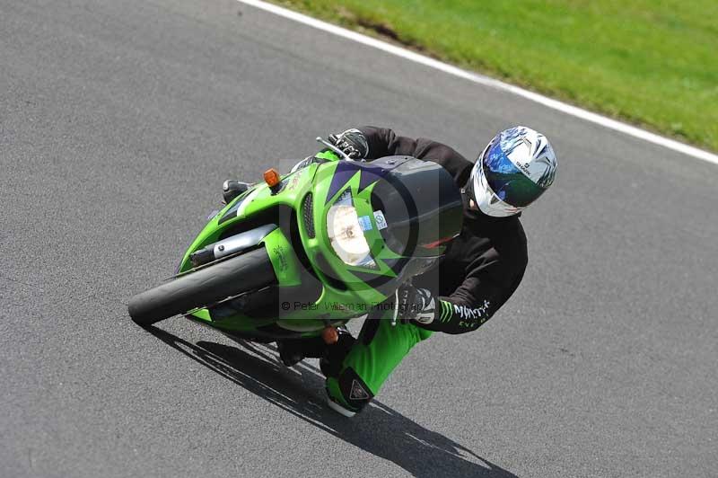 Motorcycle action photographs;Trackday digital images;cadwell;cadwell park photographs;event digital images;eventdigitalimages;motor racing louth lincolnshire;no limits trackdays;peter wileman photography;trackday;trackday photos