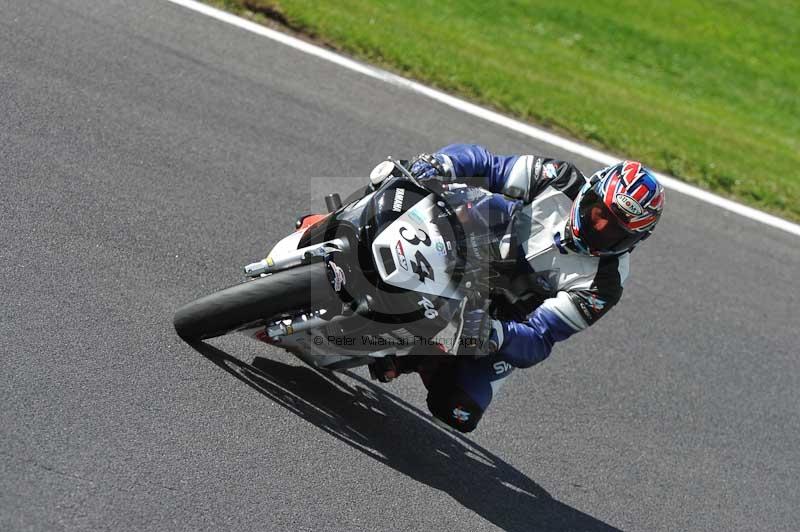 Motorcycle action photographs;Trackday digital images;cadwell;cadwell park photographs;event digital images;eventdigitalimages;motor racing louth lincolnshire;no limits trackdays;peter wileman photography;trackday;trackday photos