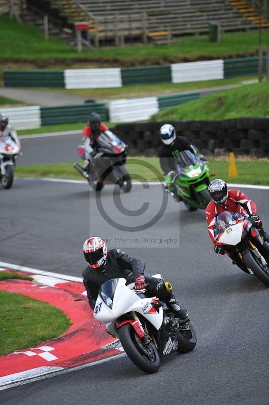 Motorcycle action photographs;Trackday digital images;cadwell;cadwell park photographs;event digital images;eventdigitalimages;motor racing louth lincolnshire;no limits trackdays;peter wileman photography;trackday;trackday photos