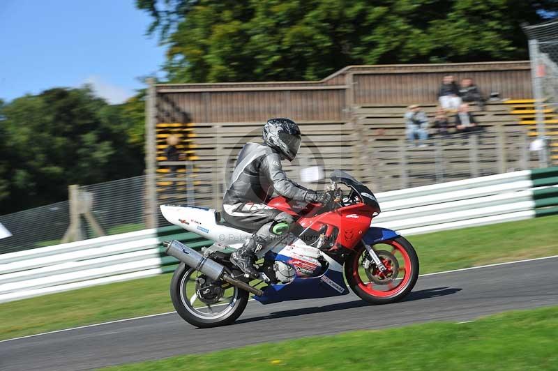 Motorcycle action photographs;Trackday digital images;cadwell;cadwell park photographs;event digital images;eventdigitalimages;motor racing louth lincolnshire;no limits trackdays;peter wileman photography;trackday;trackday photos