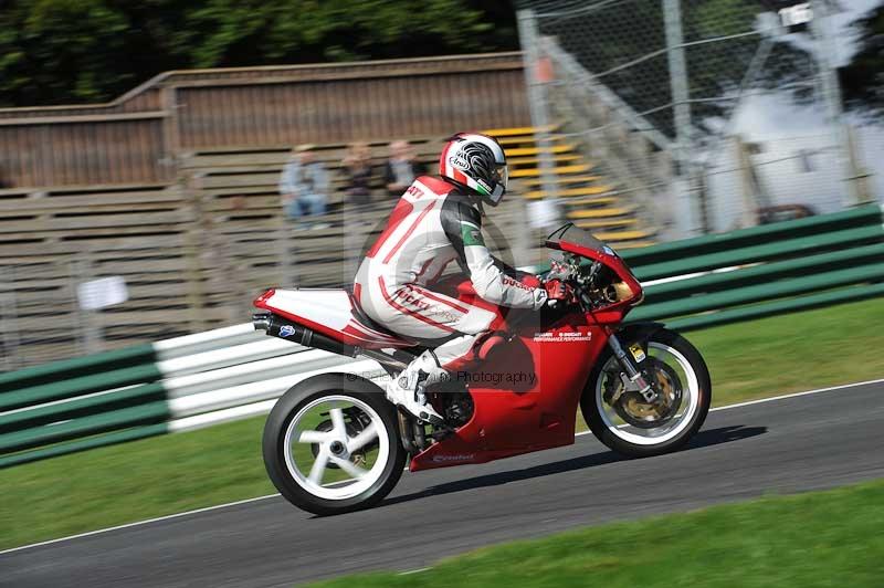 Motorcycle action photographs;Trackday digital images;cadwell;cadwell park photographs;event digital images;eventdigitalimages;motor racing louth lincolnshire;no limits trackdays;peter wileman photography;trackday;trackday photos