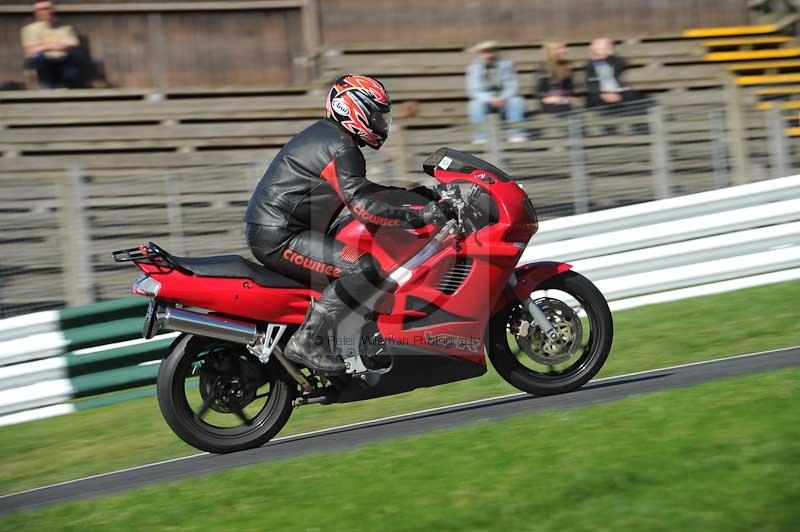 Motorcycle action photographs;Trackday digital images;cadwell;cadwell park photographs;event digital images;eventdigitalimages;motor racing louth lincolnshire;no limits trackdays;peter wileman photography;trackday;trackday photos