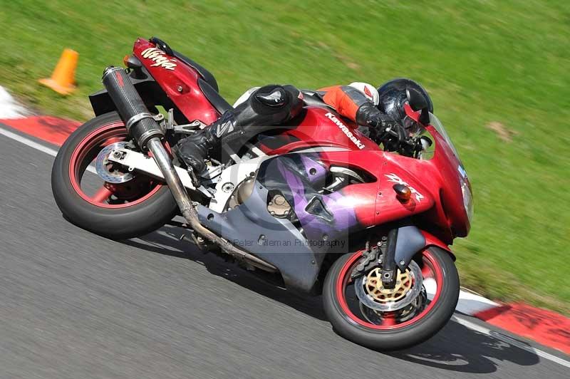 Motorcycle action photographs;Trackday digital images;cadwell;cadwell park photographs;event digital images;eventdigitalimages;motor racing louth lincolnshire;no limits trackdays;peter wileman photography;trackday;trackday photos