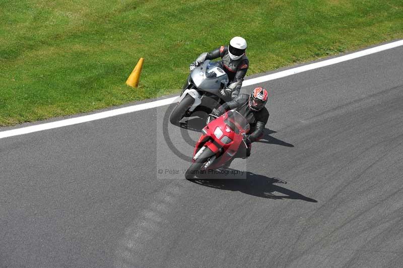 Motorcycle action photographs;Trackday digital images;cadwell;cadwell park photographs;event digital images;eventdigitalimages;motor racing louth lincolnshire;no limits trackdays;peter wileman photography;trackday;trackday photos