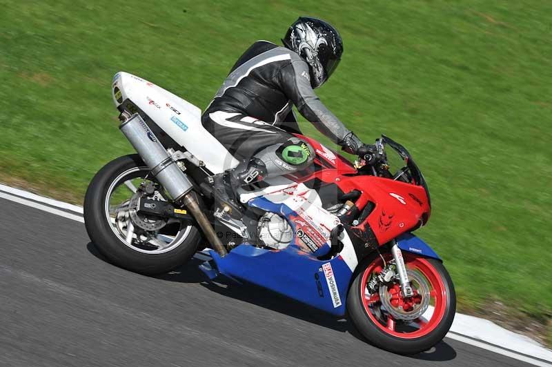 Motorcycle action photographs;Trackday digital images;cadwell;cadwell park photographs;event digital images;eventdigitalimages;motor racing louth lincolnshire;no limits trackdays;peter wileman photography;trackday;trackday photos