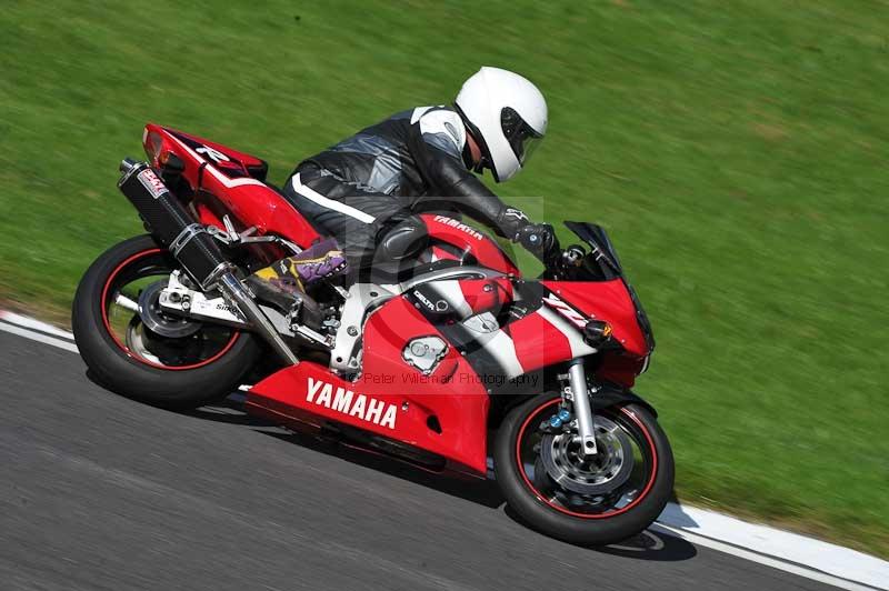 Motorcycle action photographs;Trackday digital images;cadwell;cadwell park photographs;event digital images;eventdigitalimages;motor racing louth lincolnshire;no limits trackdays;peter wileman photography;trackday;trackday photos