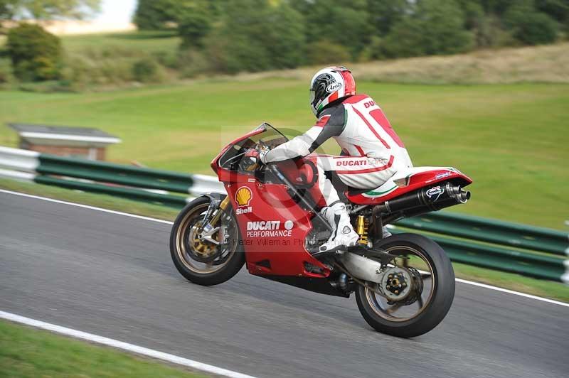 Motorcycle action photographs;Trackday digital images;cadwell;cadwell park photographs;event digital images;eventdigitalimages;motor racing louth lincolnshire;no limits trackdays;peter wileman photography;trackday;trackday photos