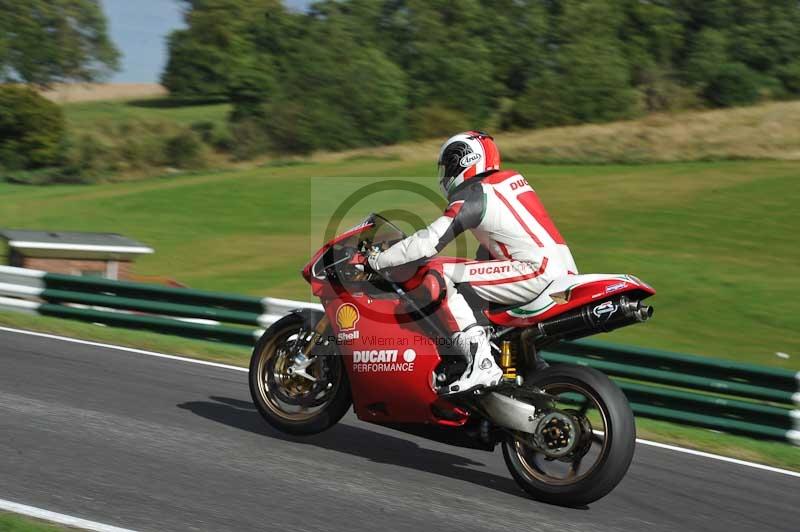 Motorcycle action photographs;Trackday digital images;cadwell;cadwell park photographs;event digital images;eventdigitalimages;motor racing louth lincolnshire;no limits trackdays;peter wileman photography;trackday;trackday photos