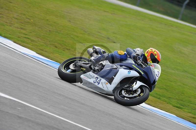 Motorcycle action photographs;donington;donington park leicestershire;donington photographs;event digital images;eventdigitalimages;no limits trackday;peter wileman photography;trackday;trackday digital images;trackday photos