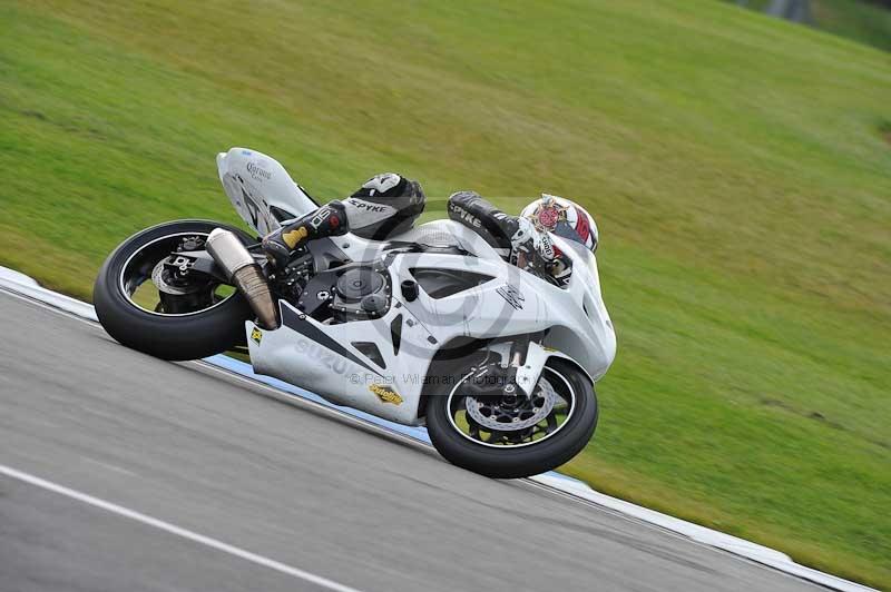 Motorcycle action photographs;donington;donington park leicestershire;donington photographs;event digital images;eventdigitalimages;no limits trackday;peter wileman photography;trackday;trackday digital images;trackday photos