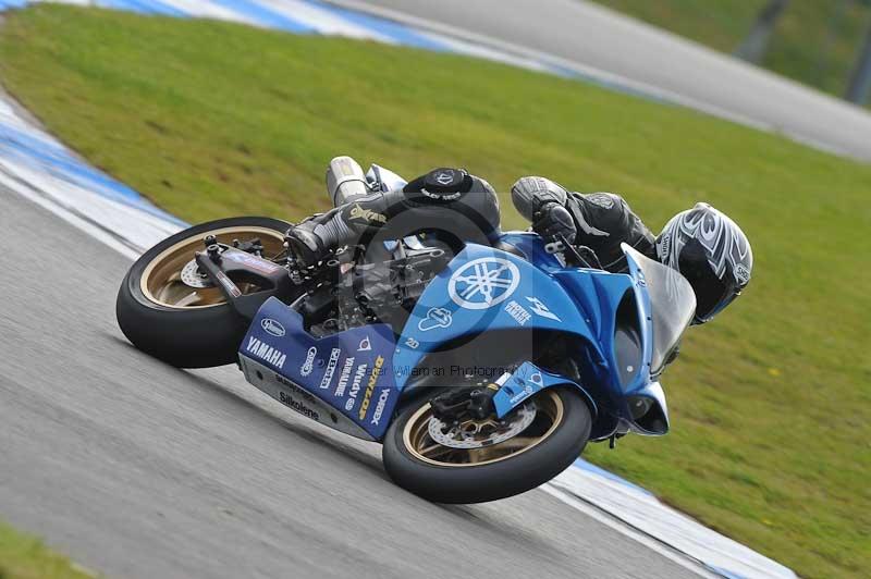 Motorcycle action photographs;donington;donington park leicestershire;donington photographs;event digital images;eventdigitalimages;no limits trackday;peter wileman photography;trackday;trackday digital images;trackday photos