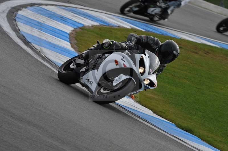 Motorcycle action photographs;donington;donington park leicestershire;donington photographs;event digital images;eventdigitalimages;no limits trackday;peter wileman photography;trackday;trackday digital images;trackday photos