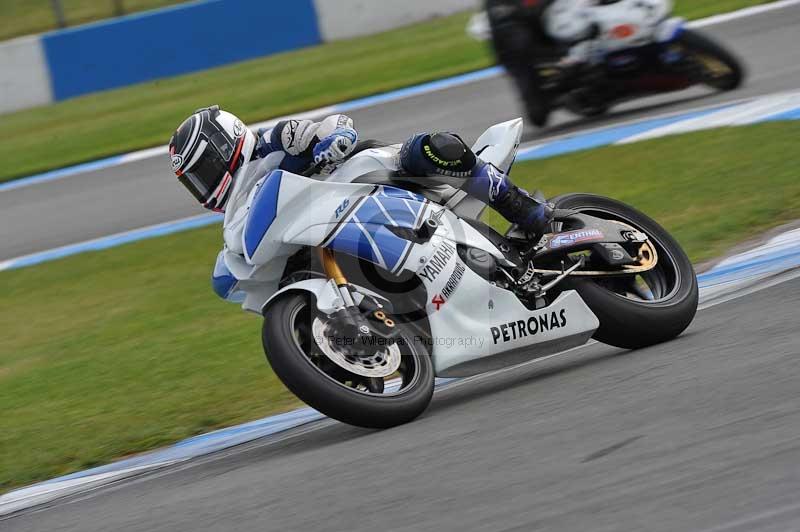 Motorcycle action photographs;donington;donington park leicestershire;donington photographs;event digital images;eventdigitalimages;no limits trackday;peter wileman photography;trackday;trackday digital images;trackday photos