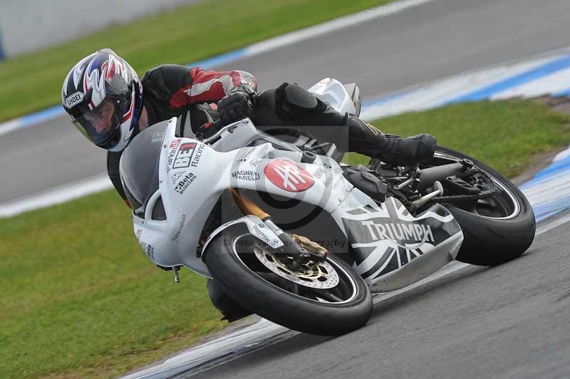 Motorcycle action photographs;donington;donington park leicestershire;donington photographs;event digital images;eventdigitalimages;no limits trackday;peter wileman photography;trackday;trackday digital images;trackday photos