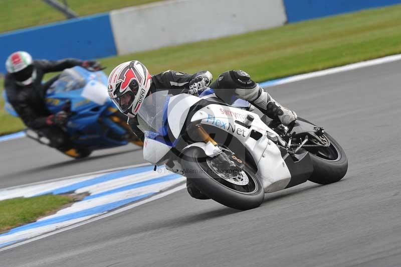 Motorcycle action photographs;donington;donington park leicestershire;donington photographs;event digital images;eventdigitalimages;no limits trackday;peter wileman photography;trackday;trackday digital images;trackday photos