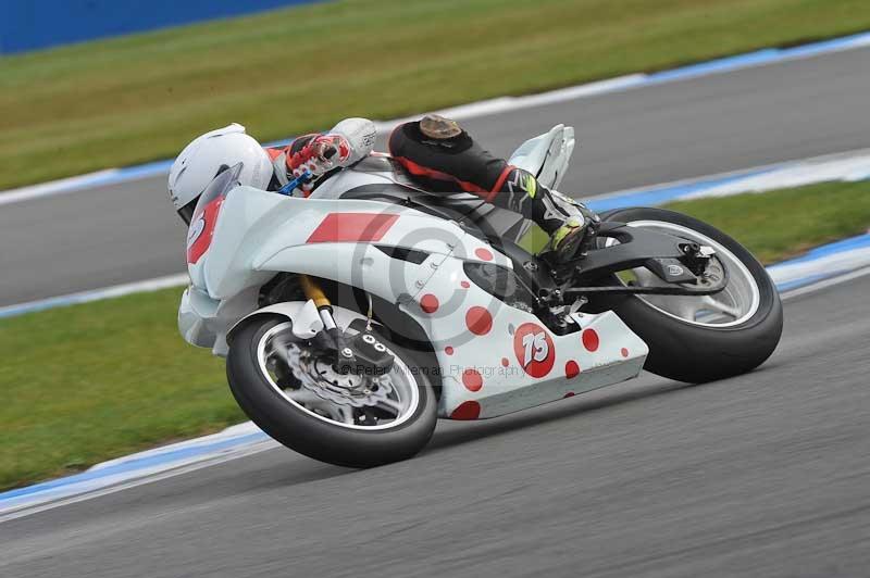 Motorcycle action photographs;donington;donington park leicestershire;donington photographs;event digital images;eventdigitalimages;no limits trackday;peter wileman photography;trackday;trackday digital images;trackday photos