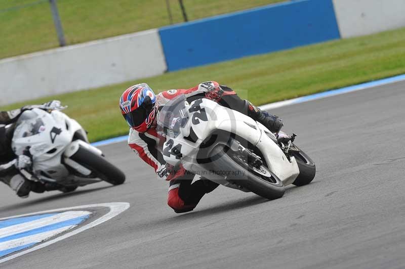 Motorcycle action photographs;donington;donington park leicestershire;donington photographs;event digital images;eventdigitalimages;no limits trackday;peter wileman photography;trackday;trackday digital images;trackday photos