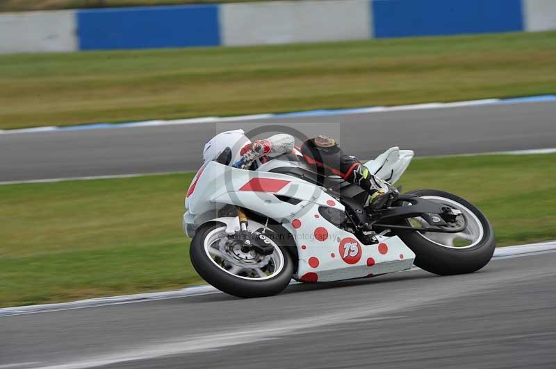 Motorcycle action photographs;donington;donington park leicestershire;donington photographs;event digital images;eventdigitalimages;no limits trackday;peter wileman photography;trackday;trackday digital images;trackday photos