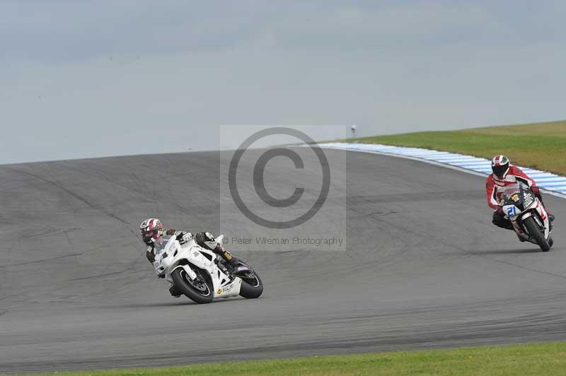 Motorcycle action photographs;donington;donington park leicestershire;donington photographs;event digital images;eventdigitalimages;no limits trackday;peter wileman photography;trackday;trackday digital images;trackday photos