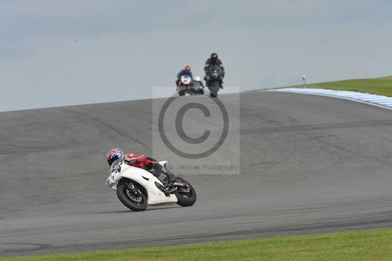 Motorcycle action photographs;donington;donington park leicestershire;donington photographs;event digital images;eventdigitalimages;no limits trackday;peter wileman photography;trackday;trackday digital images;trackday photos