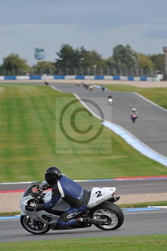 Motorcycle action photographs;donington;donington park leicestershire;donington photographs;event digital images;eventdigitalimages;no limits trackday;peter wileman photography;trackday;trackday digital images;trackday photos