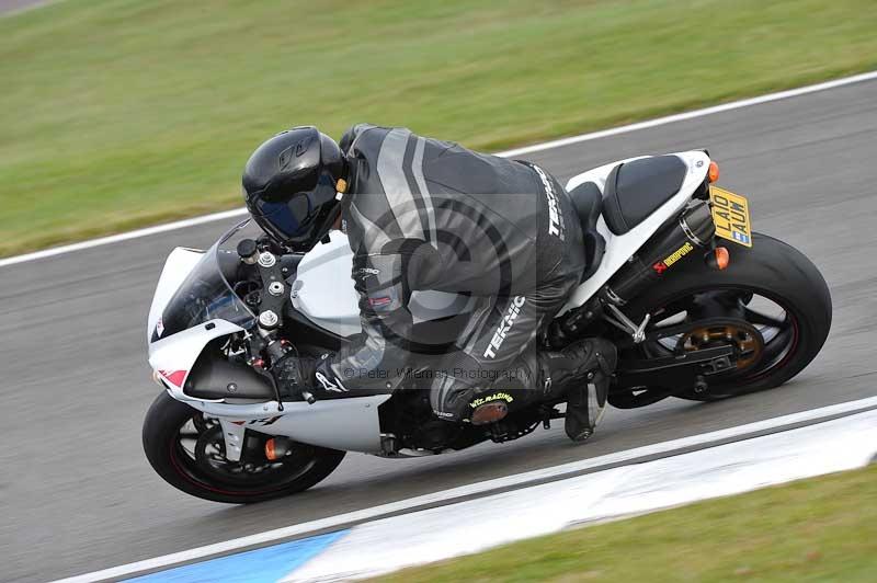 Motorcycle action photographs;donington;donington park leicestershire;donington photographs;event digital images;eventdigitalimages;no limits trackday;peter wileman photography;trackday;trackday digital images;trackday photos