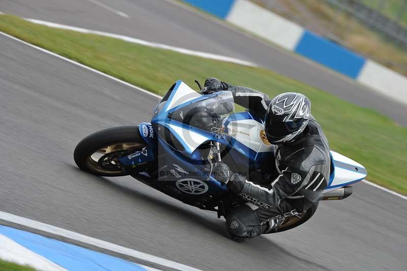 Motorcycle action photographs;donington;donington park leicestershire;donington photographs;event digital images;eventdigitalimages;no limits trackday;peter wileman photography;trackday;trackday digital images;trackday photos