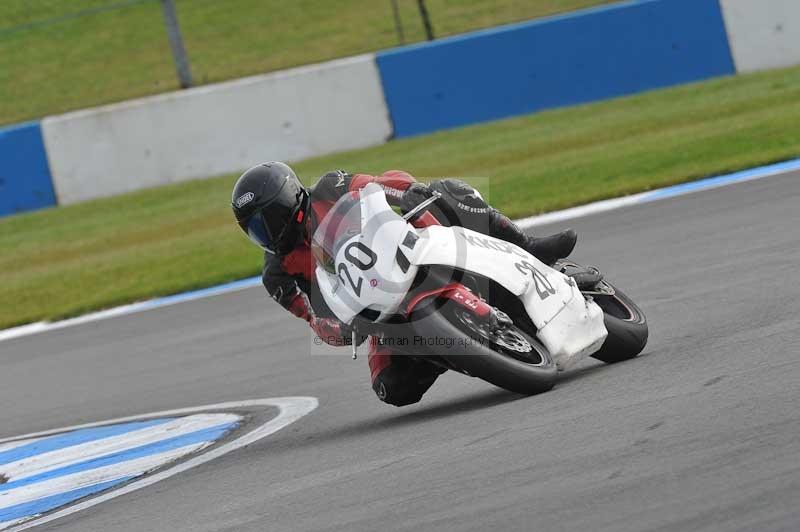 Motorcycle action photographs;donington;donington park leicestershire;donington photographs;event digital images;eventdigitalimages;no limits trackday;peter wileman photography;trackday;trackday digital images;trackday photos