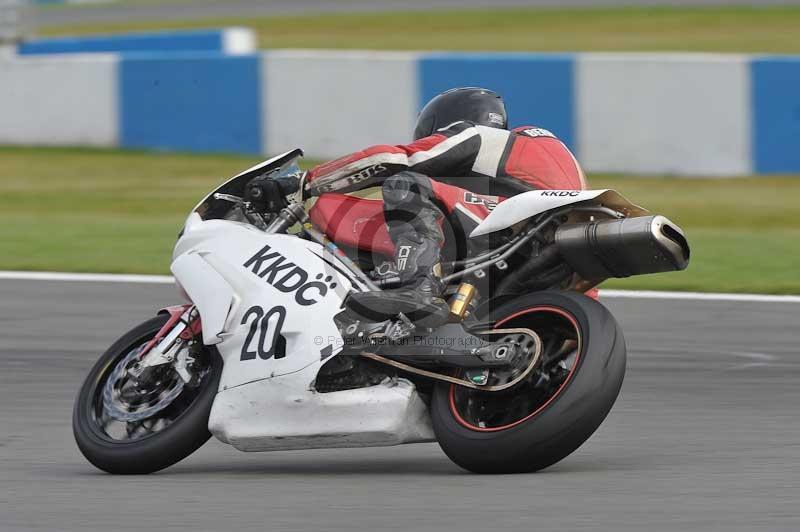 Motorcycle action photographs;donington;donington park leicestershire;donington photographs;event digital images;eventdigitalimages;no limits trackday;peter wileman photography;trackday;trackday digital images;trackday photos