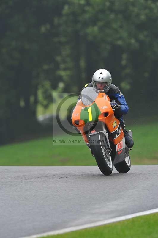 Motorcycle action photographs;Trackday digital images;cadwell;cadwell park photographs;event digital images;eventdigitalimages;motor racing louth lincolnshire;no limits trackdays;peter wileman photography;trackday;trackday photos