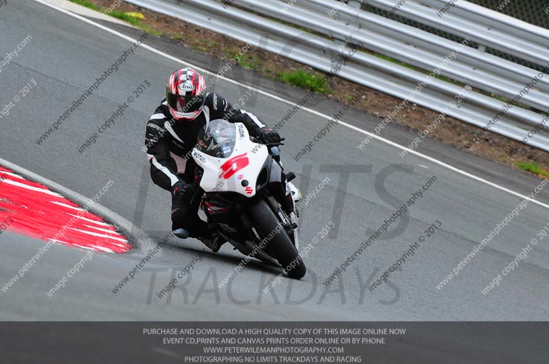 enduro digital images;event digital images;eventdigitalimages;no limits trackdays;oulton no limits trackday;oulton park cheshire;oulton trackday photographs;peter wileman photography;racing digital images;trackday digital images;trackday photos