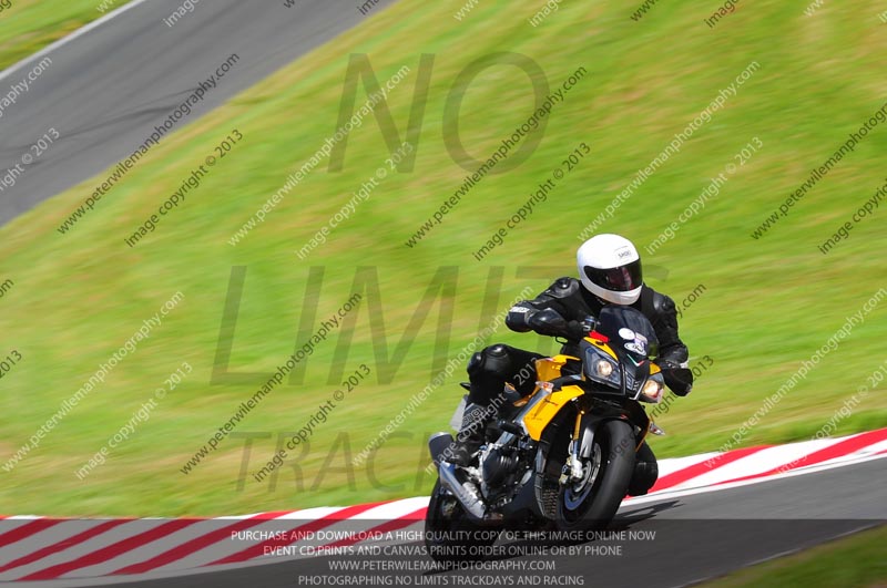 enduro digital images;event digital images;eventdigitalimages;no limits trackdays;oulton no limits trackday;oulton park cheshire;oulton trackday photographs;peter wileman photography;racing digital images;trackday digital images;trackday photos