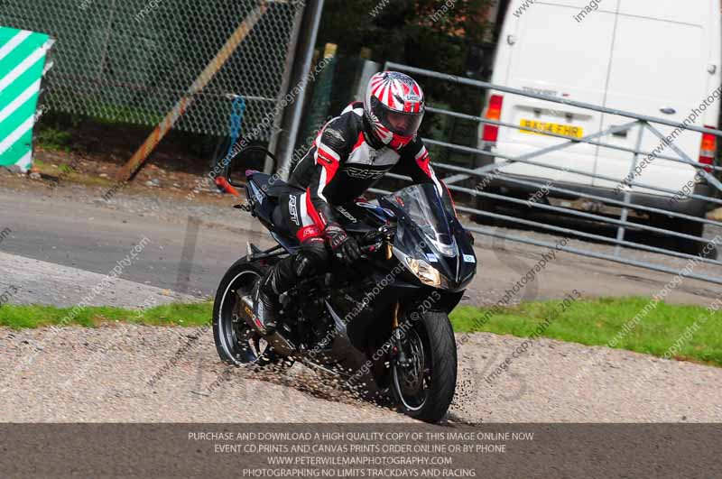 enduro digital images;event digital images;eventdigitalimages;no limits trackdays;oulton no limits trackday;oulton park cheshire;oulton trackday photographs;peter wileman photography;racing digital images;trackday digital images;trackday photos